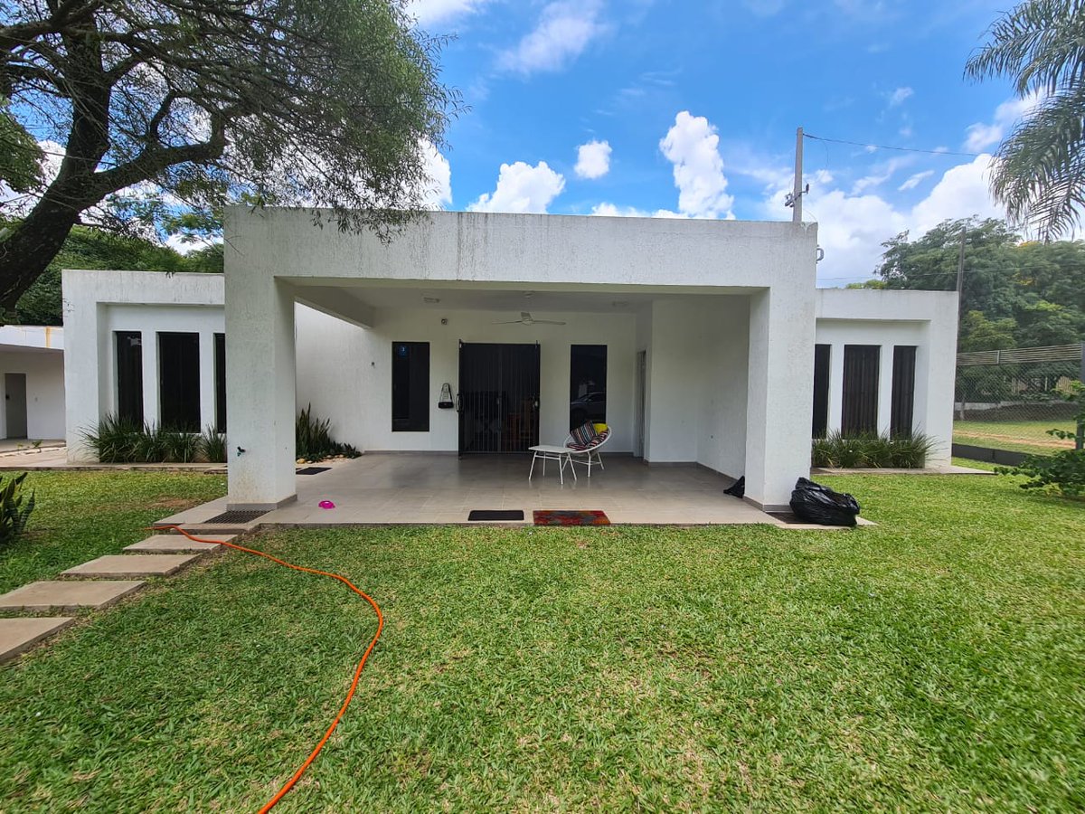negrovazquez's tweet photo. Alquilo casa en San Bernardino 
Disponible de lunes a viernes durante enero, Febrero todos los dias libre ✨😎🌅
Alquiler por dia, fin de semana, por quincena y por mes .
Mas info al privado. https://t.co/HdVjUrNDvz