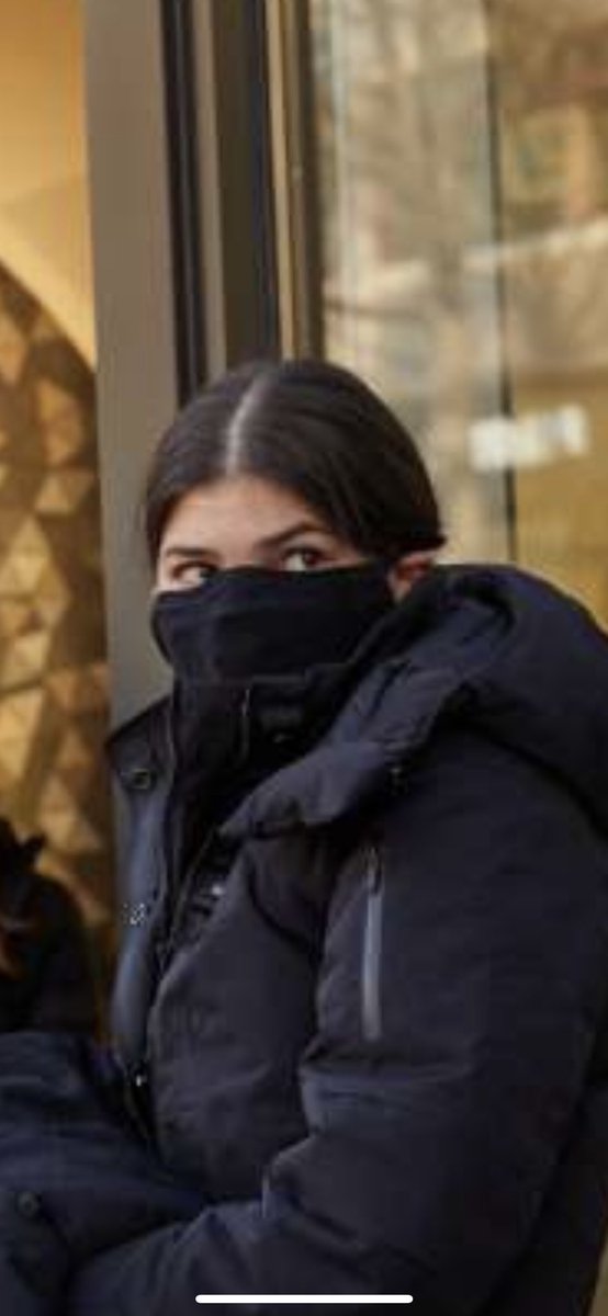 northsidebaseb's tweet image. Back off lady he’s married