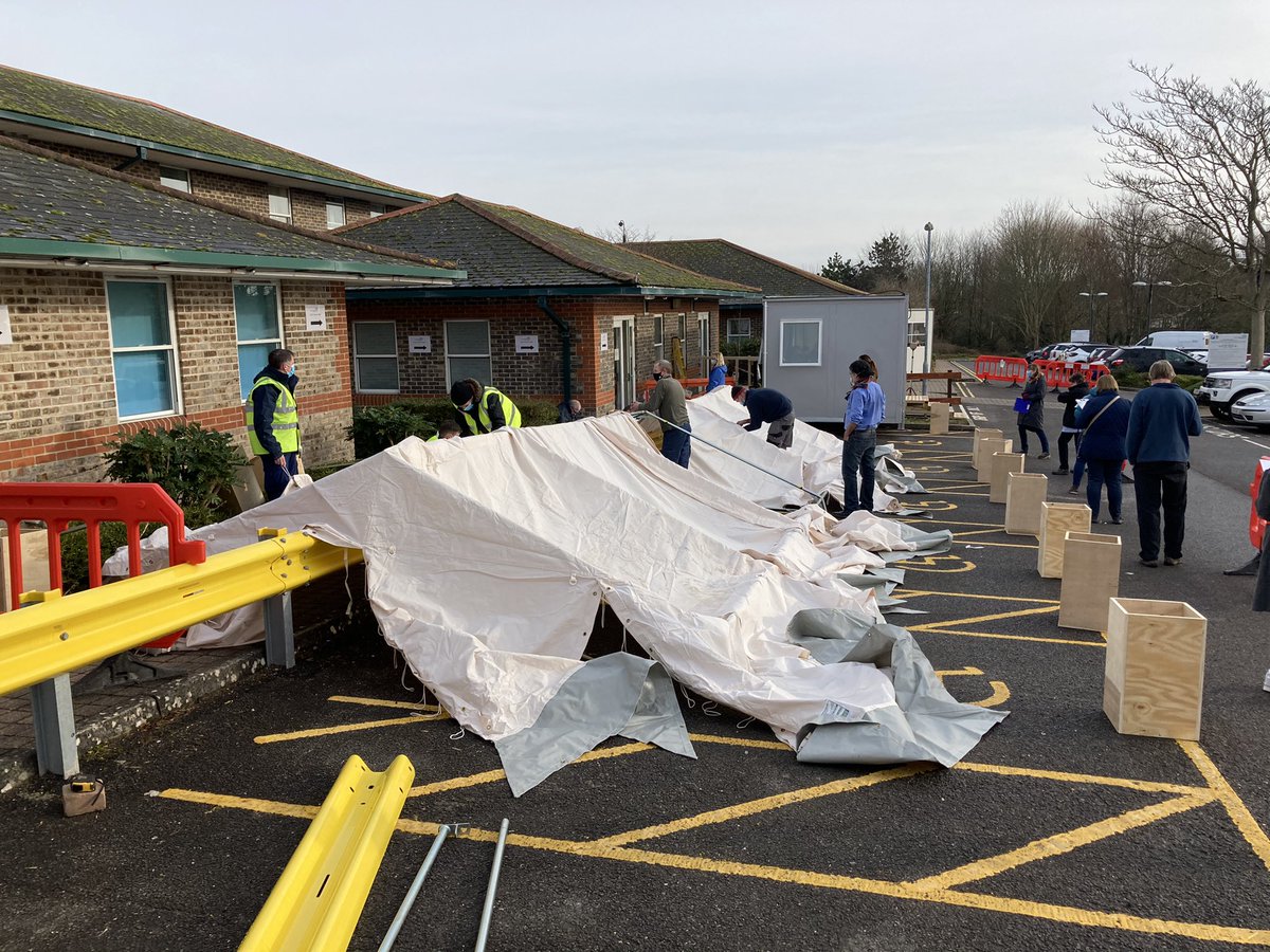Weymouthsouths1's tweet image. Supporting the Covid Vaccination at Dorset County Hospital by lending our Scout marquees from Weymouth South Scout Group so people queuing stay dry in the rain. @UKScouting @UKScoutsMedia @BearGrylls @Dorsetecho @SteveBackshall @TimothyKidd  @DrBrianMay @dorsetscoutscc