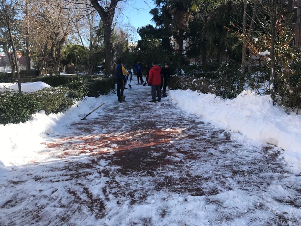 CJ_SCarabanchel's tweet photo. 🔴 COMUNICADO 

A pesar de los esfuerzos de los voluntarios, por la seguridad de todos y como recomiendan las autoridades, debido al temporal, este fin de semana no tendremos actividad.

Nos veremos pronto 🥶😁 https://t.co/FMfvJBro10