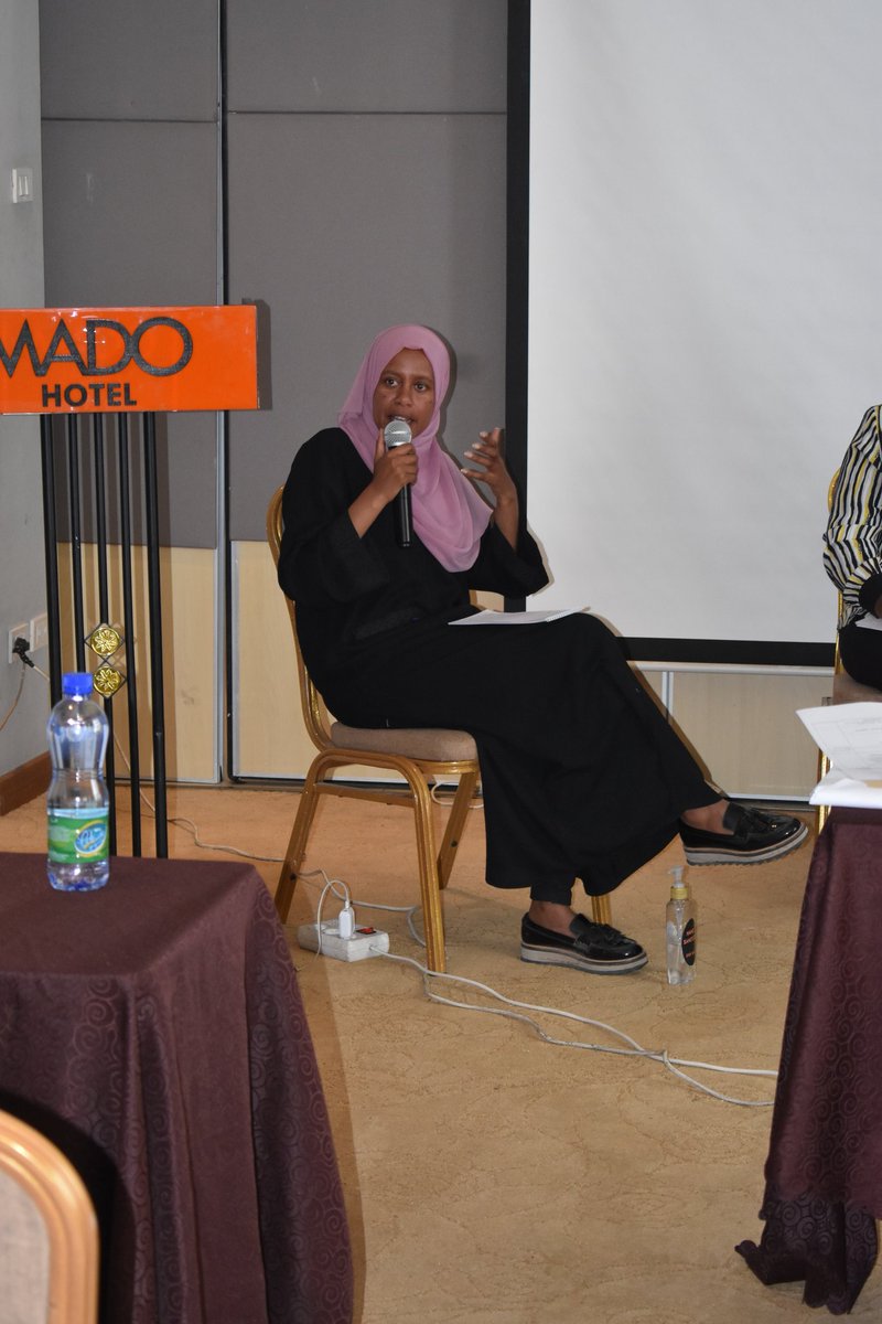 Timran2012's tweet photo. Panel discussion on:
"Challanges of Women Participation in Political Process-perspectives of Political Parties; Young Women party Leaders &amp; Senior Politcians."
Moderator: Meskerem Gesset
Panelists: Konjit Birhan of EPRP, Girma Bekele of EPPJC, Kewser Idris of EZEMA https://t.co/0vvlutg1qk