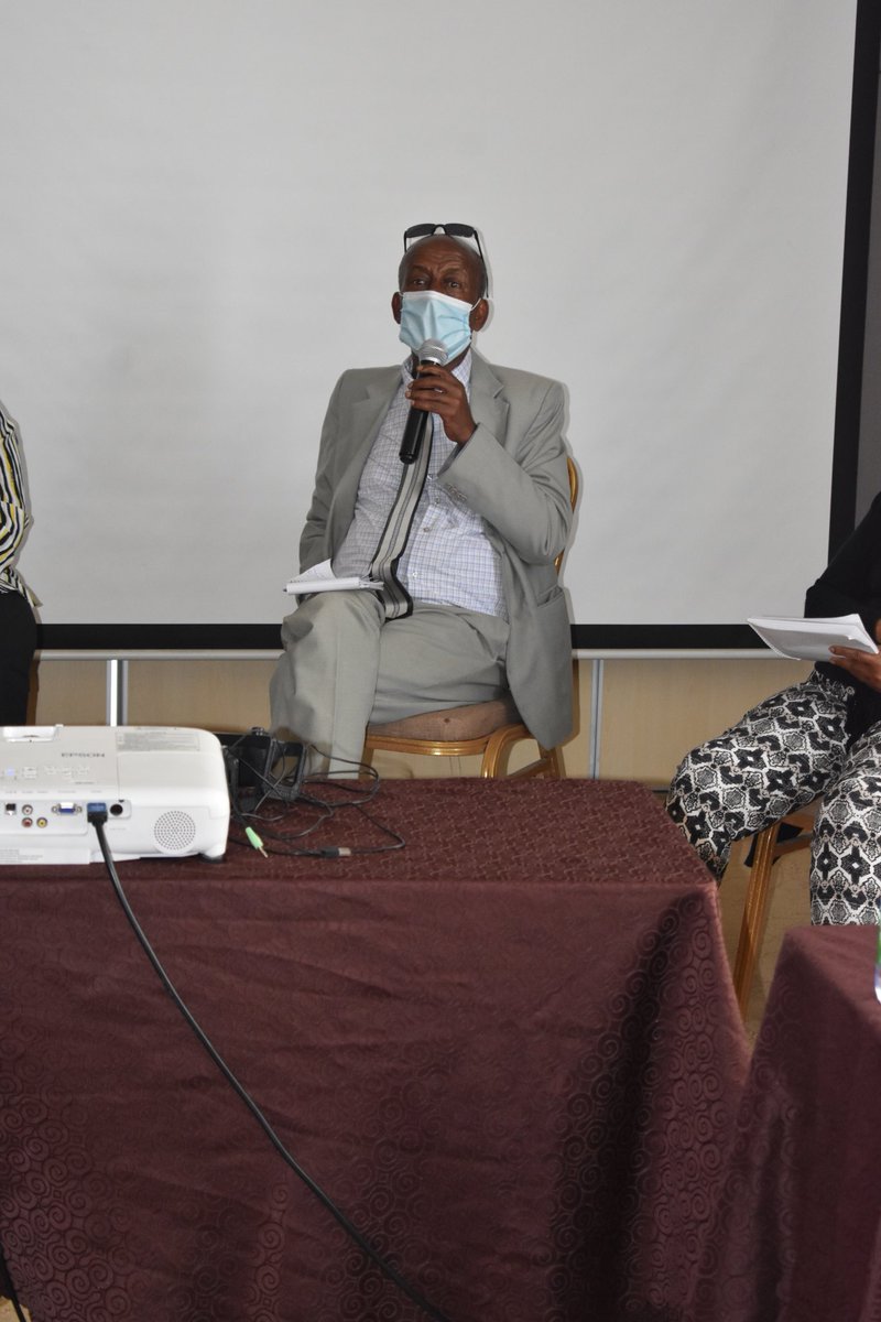 Timran2012's tweet photo. Panel discussion on:
"Challanges of Women Participation in Political Process-perspectives of Political Parties; Young Women party Leaders &amp; Senior Politcians."
Moderator: Meskerem Gesset
Panelists: Konjit Birhan of EPRP, Girma Bekele of EPPJC, Kewser Idris of EZEMA https://t.co/0vvlutg1qk