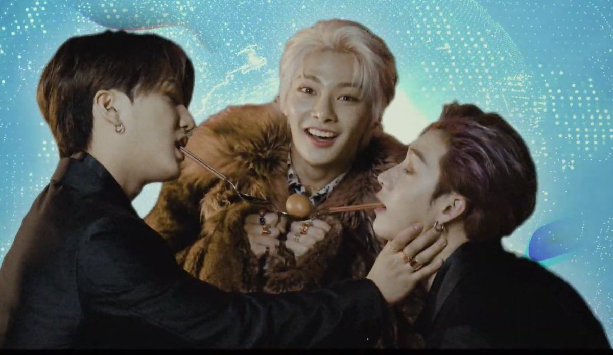 автор фанфика я обещал ему звезды. Stray kids (bang chan, felix, changbin, seungmin) - up all night. Stray kids фанфики. он ничего мне не обещал он просто был где-то между строк.