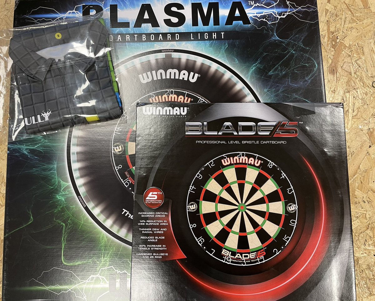 Bitofbullydart's tweet photo. Back in stock 🎯
@rjoyce180 shirts £42
@winmauofficial blade 5 £36.95
Winmau plasma dartboard light £65
#darts #bitofbully #bitofbullydarts #winmau #blade5 #relentless #ryanjoyce #winmauplasma #dartlight #thebullcafe https://t.co/Sc8hIyoSW8