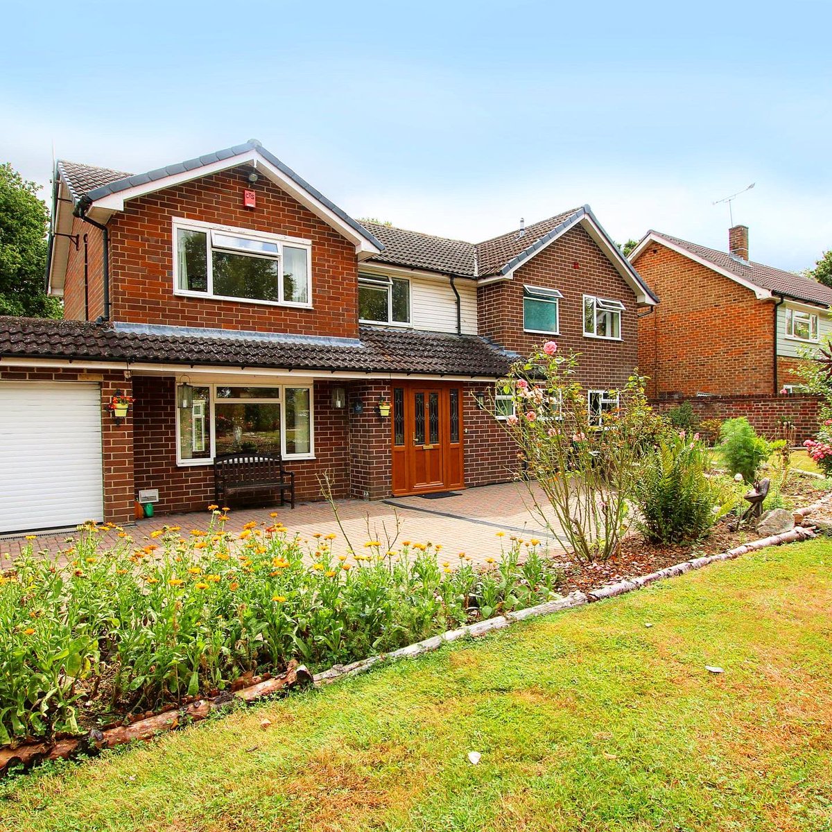 Lines & James tweet media