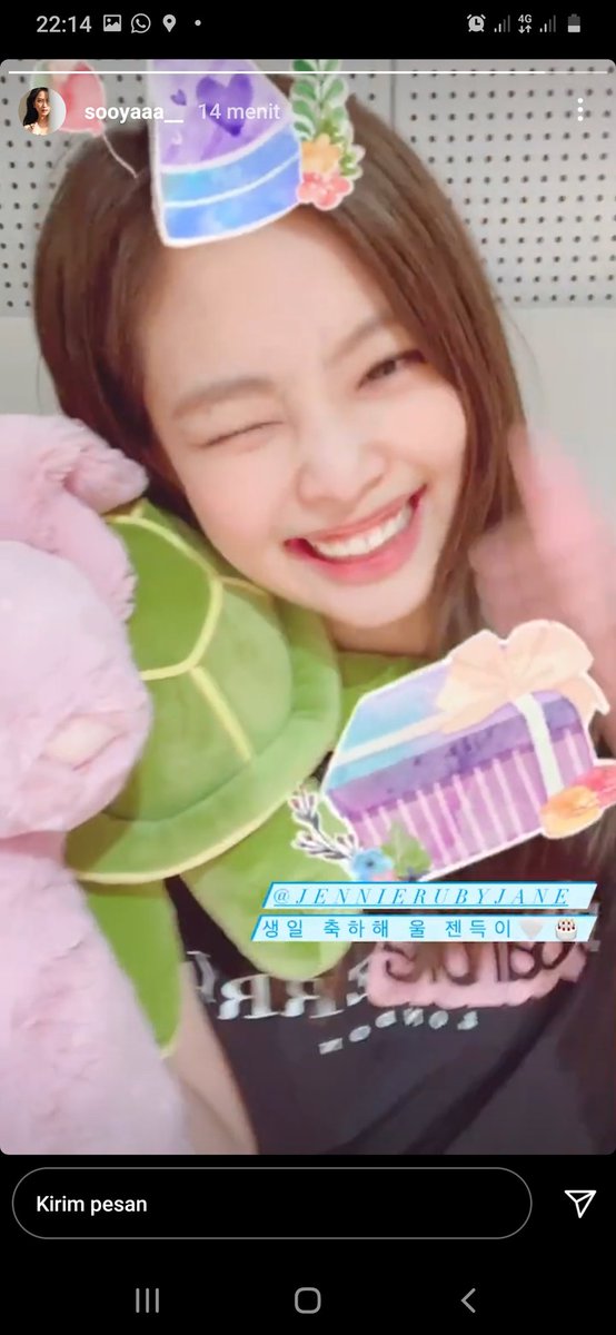 yunimolida's tweet photo. Happy birthday kim jennie , jendekeu, mandu nya blinkeu wish u all the best 🎉🎊♥️♥️ #빛이나는_제니의_모든날이_찬란하길 #PricelessJennieDay https://t.co/LHNjGijbov
