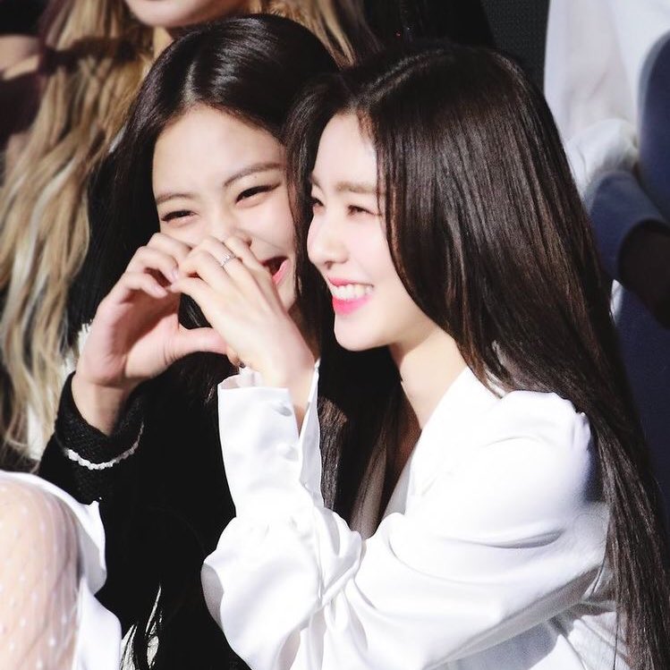 happy birthday to this adorable woman, jennie kim 🐻 love you !! :D 

#빛이나는_제니의_모든날이_찬란하길 
#PricelessJennieDay #BonJennieversaire