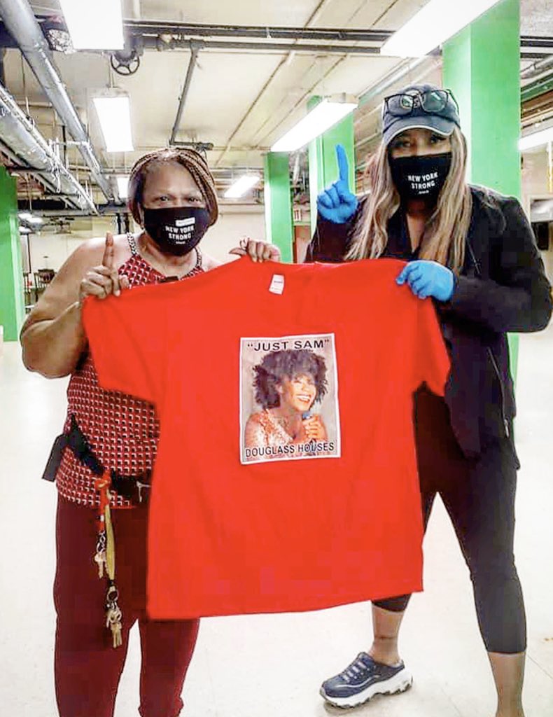 HUDNY_NJ's tweet photo. Through @LynnePattonHUD’s collective effort, 500,000 masks were provided to @NYCHA’s operations &amp; essential staff.  Another $1M donation was recently split between @NYCHA &amp; @NYCDHS. https://t.co/FgN6g1lkUq