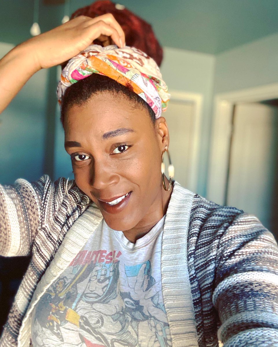 JadaJae21's tweet photo. 💃🏾 Happy Fridayyyy💪🏾
Wait😁 Y’all 🤦🏾‍♀️ Let me Fix my Hair 💆🏾‍♀️ #DontJudgeMyLife 👉🏾Almost 👈🏾 Not quite 👉🏾 Ohhhh nailed it 💃🏾😁😝🤗 
.   .   . 
#LocBun #HeadWraps x #AllSmiles😁 #LocCareMatters https://t.co/IEi9nQALbg