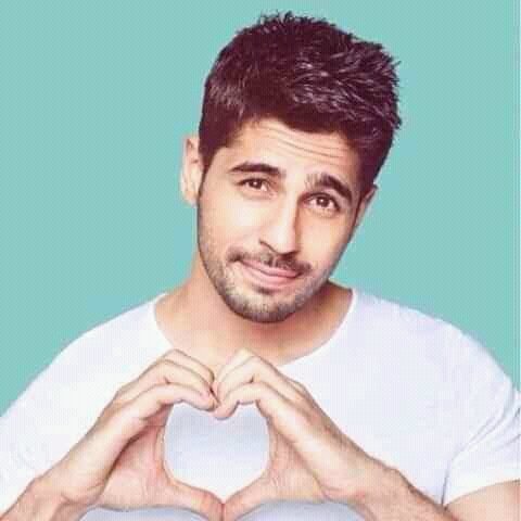 malhotraking's tweet photo. Happy birthday bhai @SidMalhotra Sending you smiles for every moment of your special day.Have a wonderful time and a very happy birthday.Hope your special day brings you all that your heart desires! 
#HappyBirthdaySidharthMalhotra https://t.co/DkS5uJBwvU