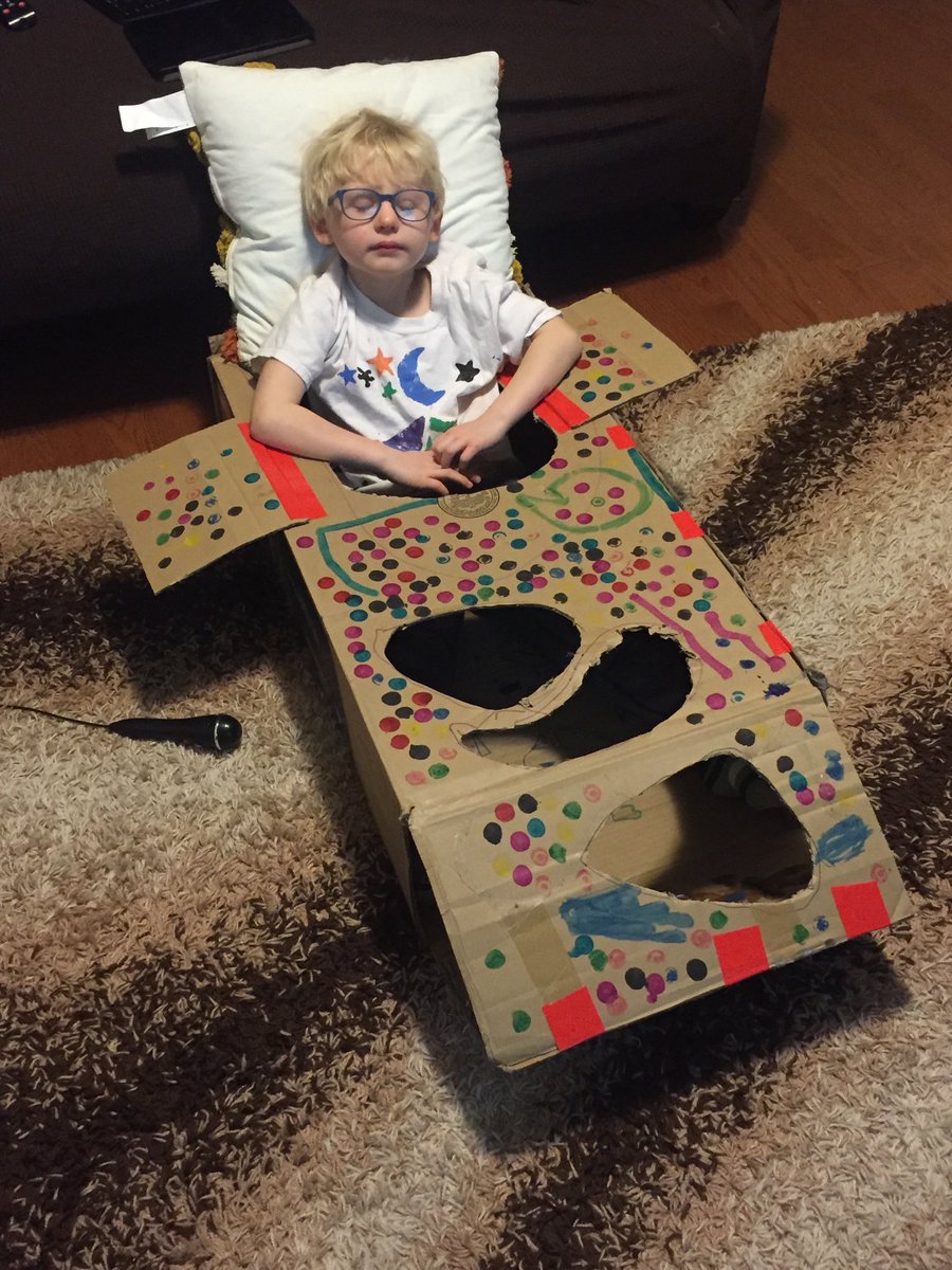 STCKindergarten's tweet photo. Check out some of the Kinders’ “Not-a-box” projects. So imaginative! https://t.co/BYgtvBtiUI