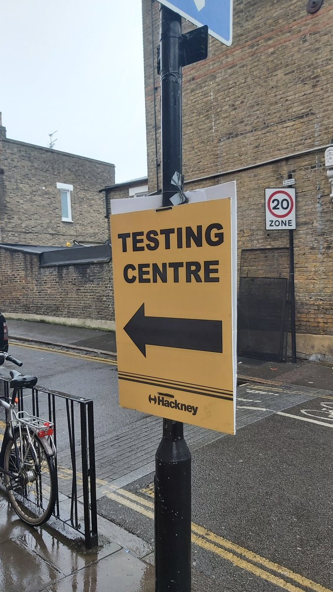 Didn't have a chance to update on the visit that  @chrismylesk & I made with  @hackneycouncil's amazing Public Health team to one of new lateral flow testing sites for those that don't have symptoms, but have to leave their home for working, caring responsibilities or volunteering.  https://twitter.com/hackneycouncil/status/1349365581674401794
