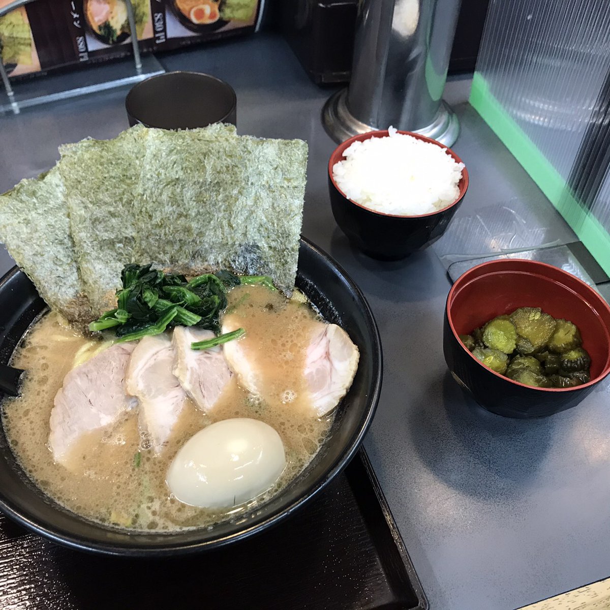 Craftlinq Work V Twitter 牟礼店入谷です 寒い夜のラーメンは最高です イシカワ 商社 壁紙 クロス T Co Fahcbmcakp