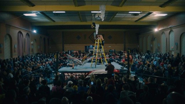 ShortoftheWeek's tweet photo. The discovery of an underground wrestling community leads Mitch on an emotional journey of self-realization.

Featuring music by @menitrust - watch @David_Findlay11 short 'Found Me' now —> https://t.co/WXQ1ssQWyW https://t.co/T0T2lmYIOr