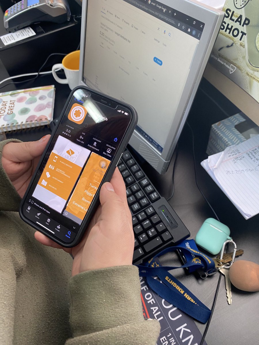 BoostJeff's tweet image. Getting Ampd on her phone- gotta have it! ⁦@mstockton_dish⁩