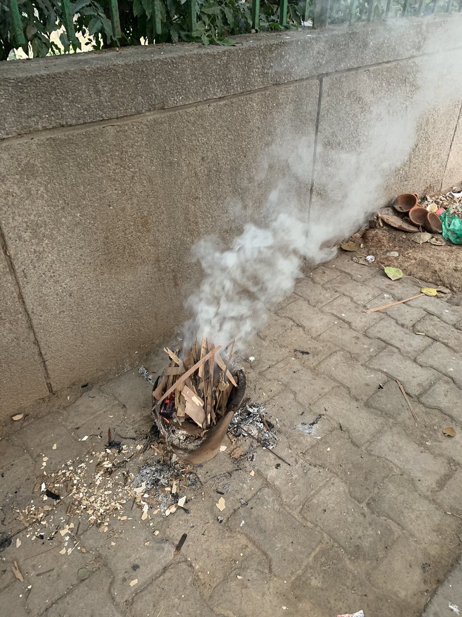 The consequence of not thinking about clean heating (and wasting money on smog towers instead). There’s a little bonfire on every street and street corner around Delhi. We need LPG based outdoor heaters for workers. PM2.5 levels are over 900 today.