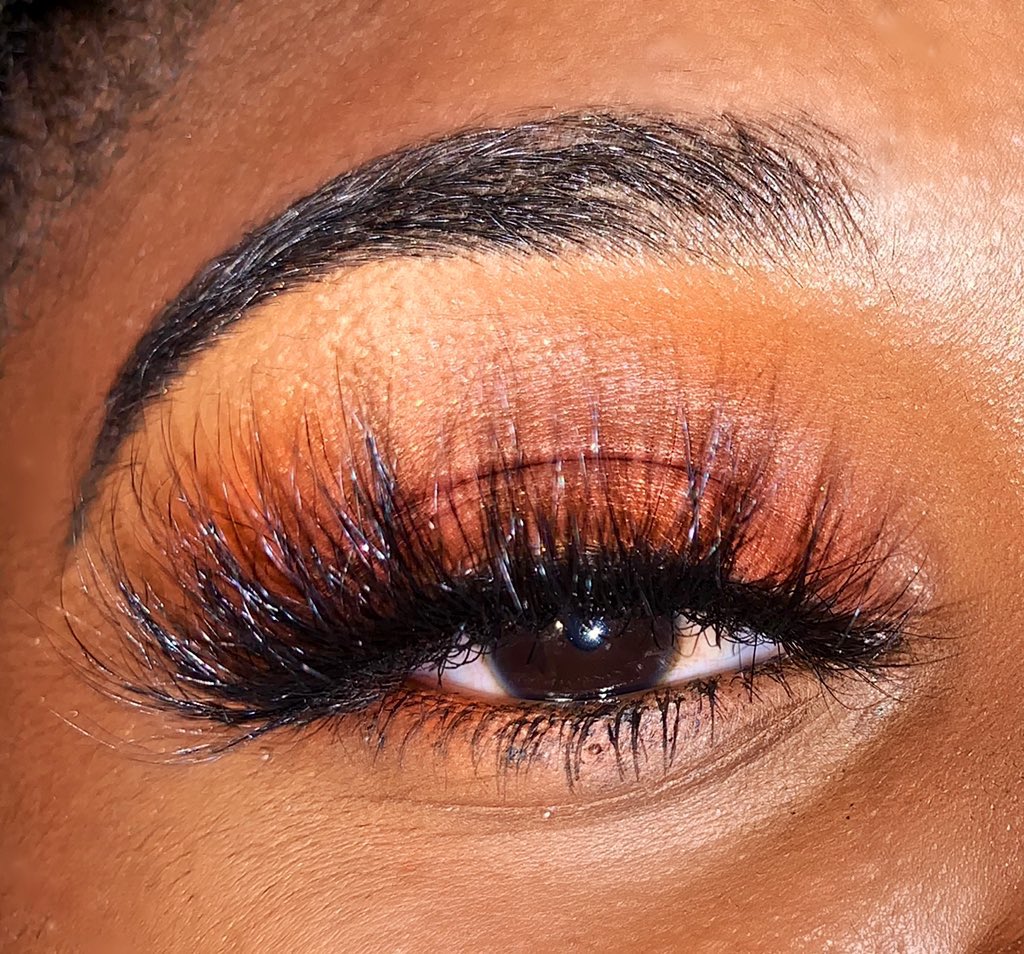 TheLashPharmacy's tweet photo. Where are all my girls who can’t get their minks refilled yet⁉️
Don’t worry! We’ve got a solution for a fraction of the price!😱
tramaDOLL is the perfect #Lashscription for those who want falsies that mimic an individual set😍 https://t.co/zWDAzfFbZn