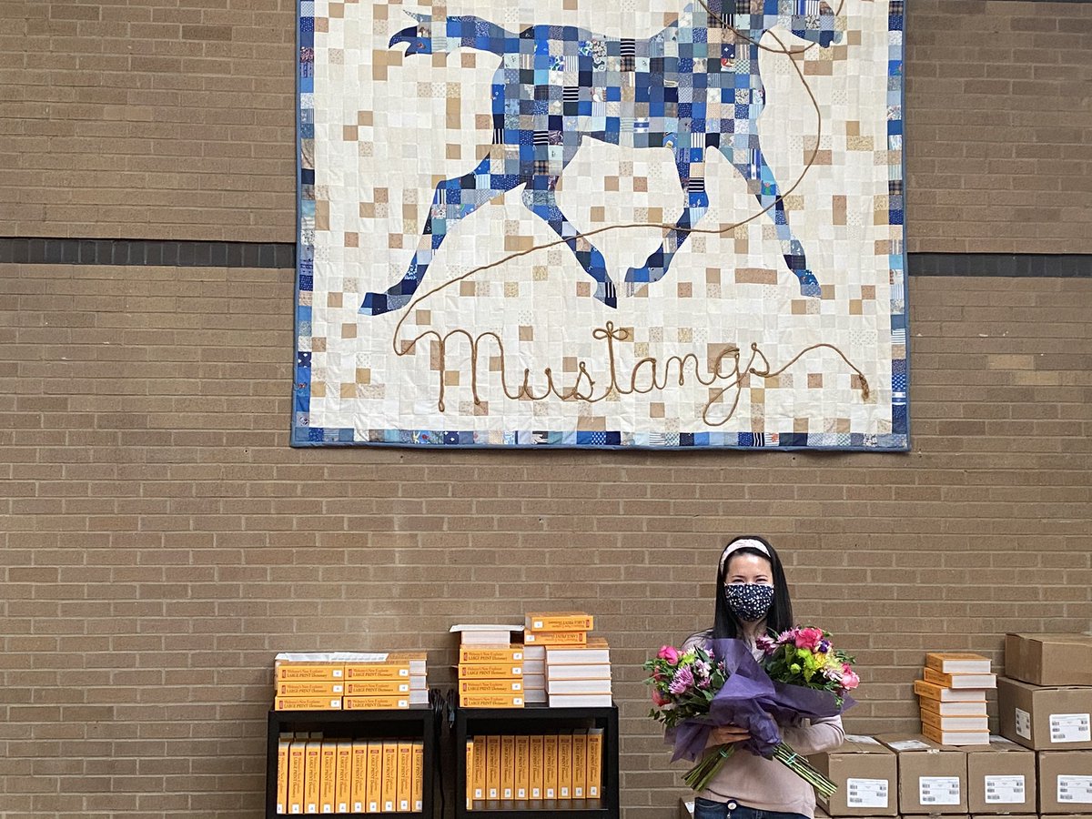 DrTLSha's tweet photo. Congratulations to our 2020-2021 Martin Teacher of the Year Julie Tran @msnttran  congratulations 🎉 and Congratulations to all of our runner ups! @Martin_Mustangs https://t.co/RDdx5bDALA