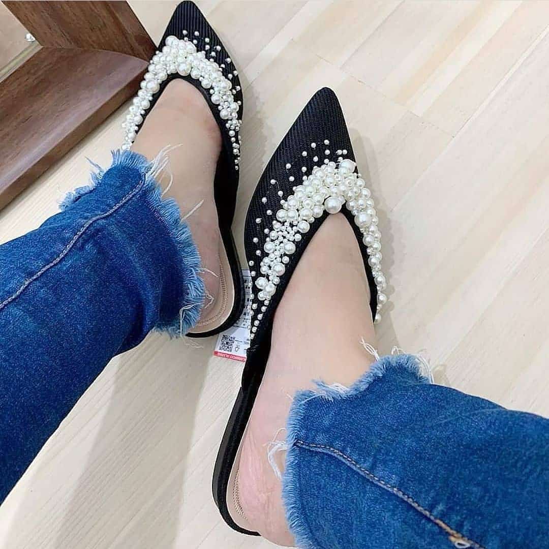 HolarOmawunmi's tweet photo. Come and buy what am selling biko
Delivery is nationwide
To place your order kindly DM
๐
https://t.co/E42vI99jA2
#ceotacha #whatsyourmosttoxictrait #oursafety #silentgetawayDubai
#Joinsoftwork #pigeons #ArmedForcesRemembranceDay #scholes #cousins #yemialade https://t.co/pviYvy4FWs