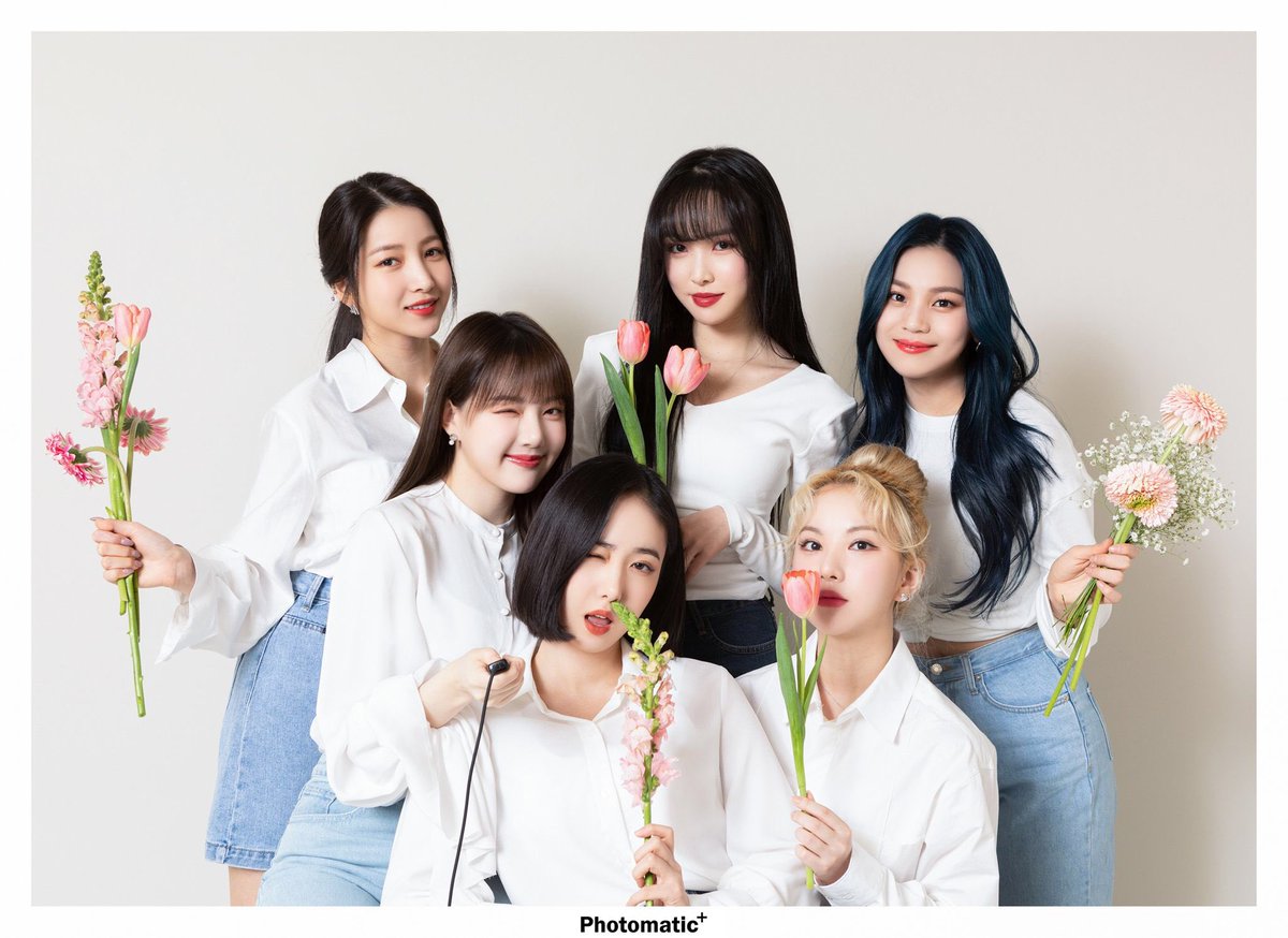 6주년을 축하해요!🎉
항상 고맙고 앞으로도 잘부탁해요❤️

#더_활짝_필_여자친구 #내일은_버디와_함께