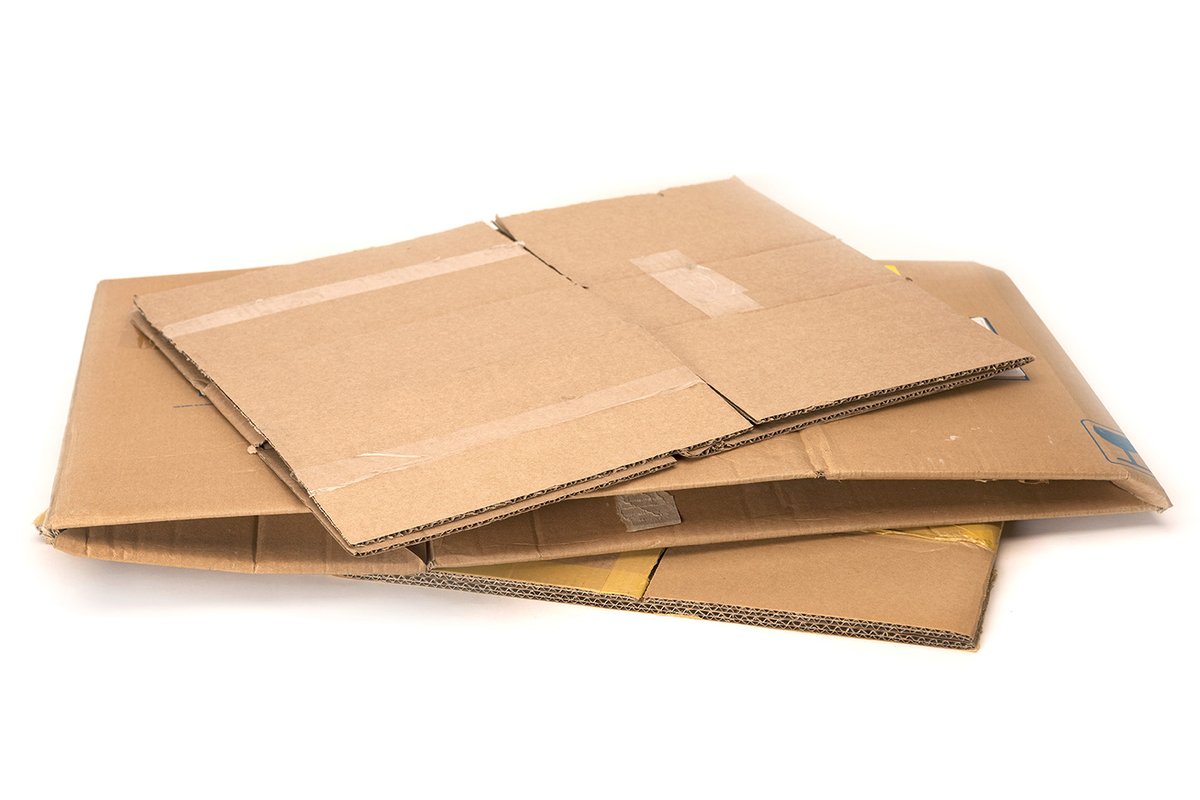 NWLEnviro's tweet photo. Help us to #recyclemore cardboard! 📦♻️
Please make sure it's all flattened to no bigger than 2ft x 2ft. This is because the cardboard section on the lorry is only 2ft wide!
#nwleics #lesstolandfill https://t.co/XqPxuBJLl1