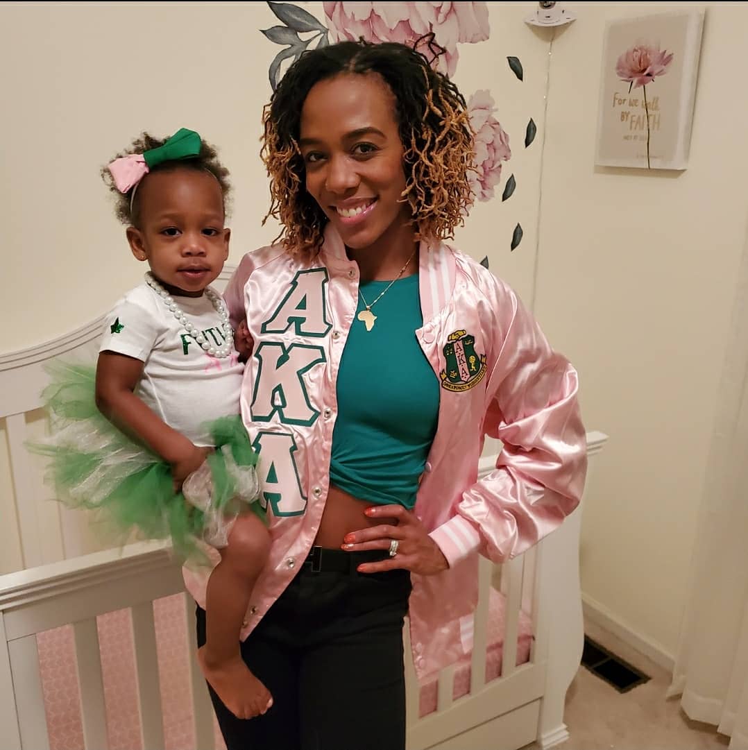 tiffofili's tweet photo. Happy Founders' Day to the incredible ladies of #AlphaKappaAlpha Sorority Incorporated. We will always be indebted to the trail blazing women who paved the way for EVERY Black sorority. Often imitated but never duplicated, you have to respect it. ππ #AKA1908 #AKA #FutureAKA https://t.co/HR6sibjFI8
