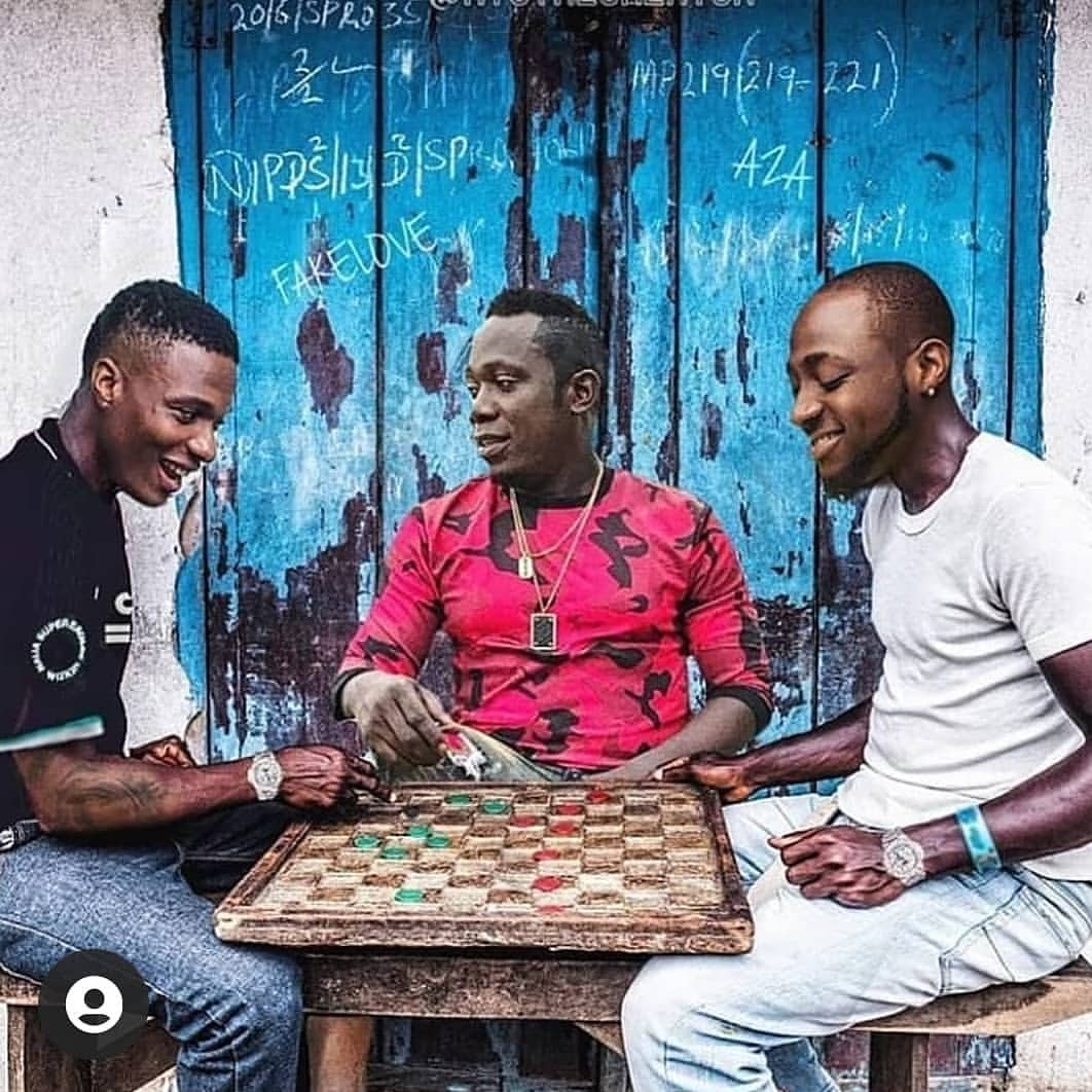 legitngnews's tweet photo. What message could Ayo The Creator be trying to pass with this hilarious street art?😆
📸: @ayothecreator (Instagram)
#legitpost #legitng #ayothecreator #nigeriancelebrity https://t.co/VnroZCg86z