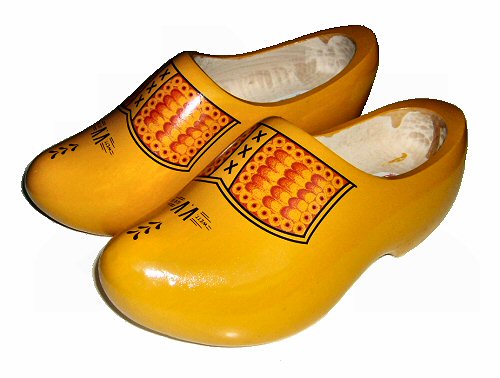 Sandy_Kaur_'s tweet photo. The expression ‘pop your clogs’ originated in the UK in the 1970s.

‘Popping’ has been used to mean pawning since the early 18th century. Clogs were once essential, so pawning them would only be done if a person had no further need of them – if they were dead.

#FunFactFriday https://t.co/WzhxPnooCn