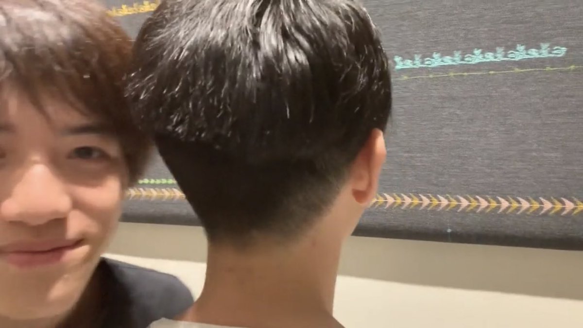 若布 後ろも襟足残してるとか 短くしてるかとかあるやん んで後ろが刈り上げられてた コボちゃんかなさしくん参照 そうだね でもさすがに鈴カステラ岸くんほどは行かないけどねww