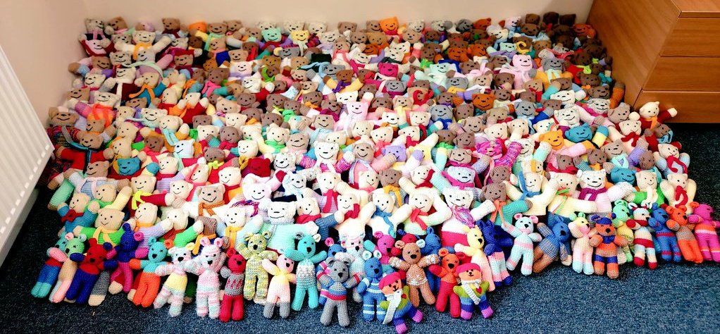 RaigmorePS's tweet photo. A teddy went home with every child before Christmas. They've been more powerful than we could have imagined! Providing comfort as the children transition between school &amp; home. A wee friend to talk to, share with and hug. @suzannezeedyk @connectedbaby @EQIMSouthHC @Henry_Hepburn https://t.co/SqMt04CI6L