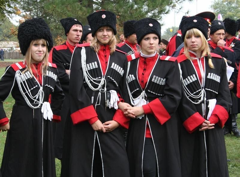 кубанцы да терцы у девчат. казачки. казачество "казаки на северном кавказе". кубанцы да терцы у девчат. кубанские казаки.