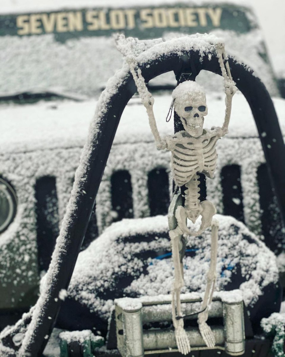 7SlotSociety's tweet photo. I need some snow in my life! Who’s with me?
Credit: @noregrt_jeep

#Jeep #Wrangler #JeepWrangler #JeepLife #JeepWave
#Offroad #Explore #Adventure #4x4 #Overland
#JeepBuild #JeepBeef #JeepTeam #JeepCrew
#SevenSlotSociety #SevenSlot #SevenSlots #7Slot #7SlotSociety https://t.co/hY9yhQTWGc
