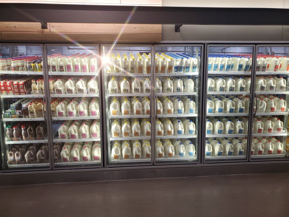 Sparkling clean dairy doors in Eau Claire! Way to crush bounceback, TL Becky! #T1774 #D111 #G196 #proudFBC #WorkSomewhereYou❤️ ⁦<a href="/jenngoldbach/">Jennifer Goldbach</a>⁩ ⁦<a href="/emily_lindaaaa/">Emily Linder</a>⁩