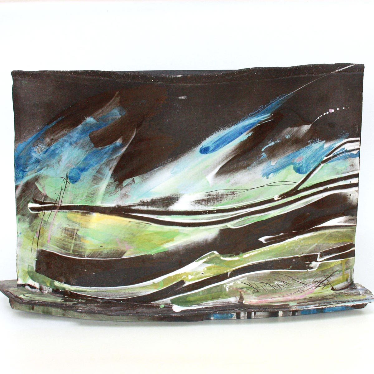 All through his 50+ year career Dennis Farrell has had an inner battle between being a potter, sculptor &amp; painter. His current work has successfully managed to combine all three elements into the vessel based forms he has been creating: cambridgeceramics.com/artists/dennis…