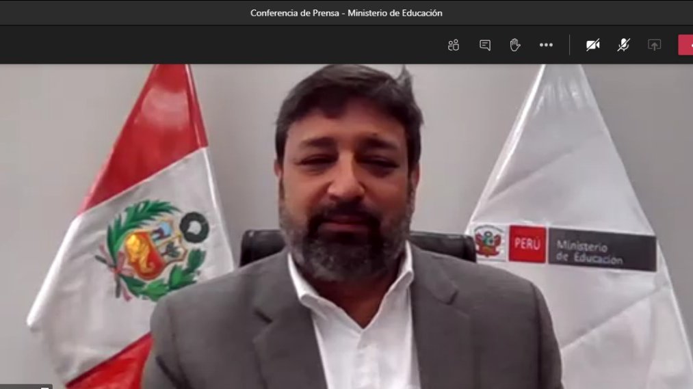 MineduPeru's tweet photo. Durante conferencia de prensa, el ministro de Educación, @richicuenca, anunció que el comienzo del año escolar 2021, de manera virtual, será del 15 de marzo al 15 de abril de este año. https://t.co/mqmPzY04Y0