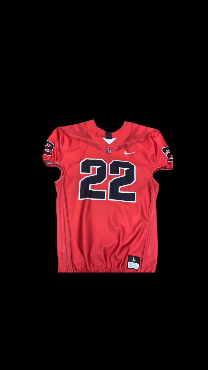 SandahlCole's tweet photo. Had a great virtual visit with the SBCC Coaching Staff! Excited for whats to come. Go Vaqs! @SBCCFootball @Coach_RobAdan https://t.co/4zMiE2cmqz