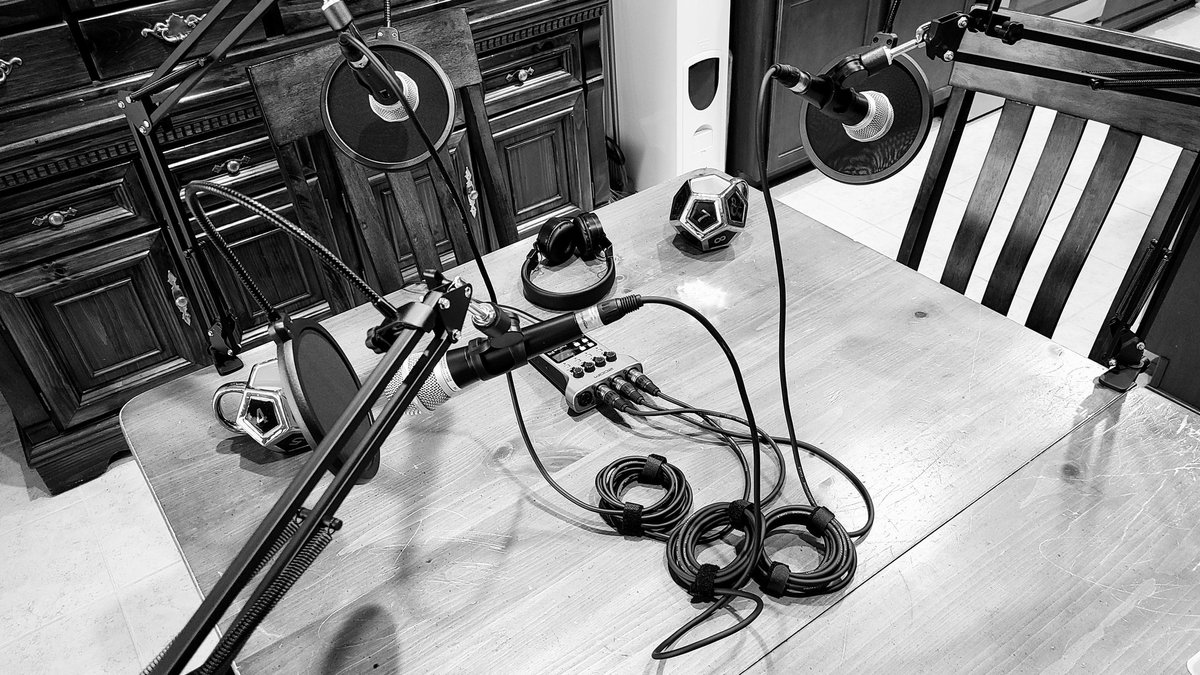 KidsDice's tweet photo. New recording set up for the #podcast is sounding great. Initial recording test complete, and we finally don't sound like we're in a big empty room.
#DnD #dungeonsanddragons #kdad #liveplay https://t.co/zYoxkI02UN