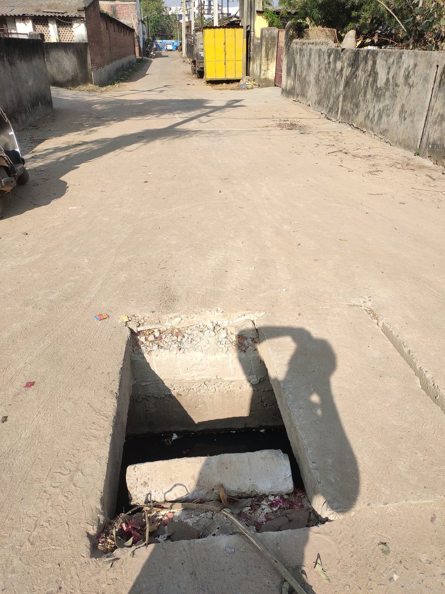 aayush_gupta's tweet photo. Newly constructed drain Culver slab breaks in just 3 months entering a lane... Kudos to the civil engineering company .location khapuria industrial estate main road before ruchi factory lane @CMCCuttack @AnanyaDasIAS @CuttackDM https://t.co/ggvOAlW0ll