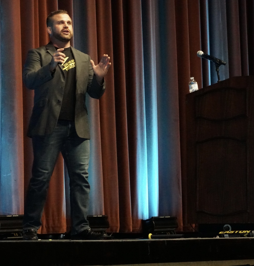 THSBCA's tweet photo. Anthony Mastrangelo “Baseball Mindset” #baseballMindset #Mindsetmike #convention2021 https://t.co/3ze4ufF0EM
