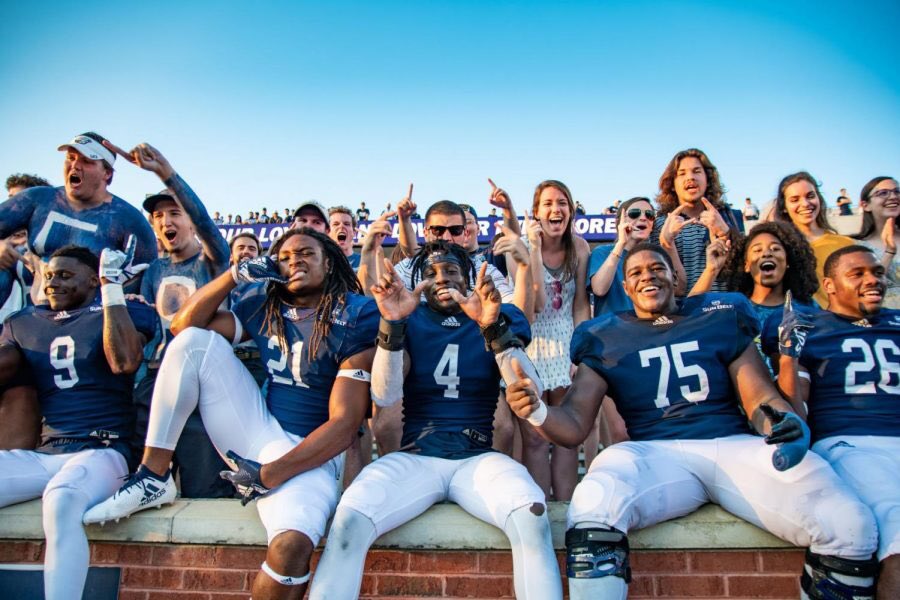 HarrisonHamsley's tweet photo. #AGTG💕 Blessed to Recieve an Opportunity to play Football at Georgia Southern University. @chadlunsford @ValiantFootball @troupestar28 @JustinHenders16 @RecruitGeorgia @GSAthletics https://t.co/CfzaKCHNpF