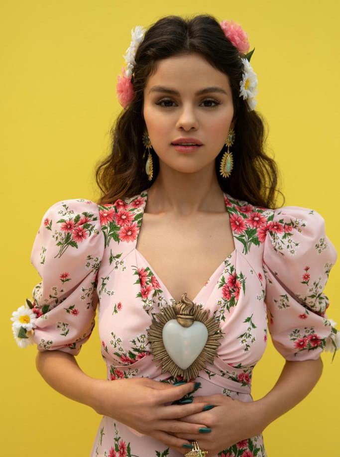 SelenatorsIndia's tweet photo. KEEP STREAMING DE UNA VEZ💗

BUY DE UNA VEZ ON ITUNES https://t.co/GgmgScV3Wp