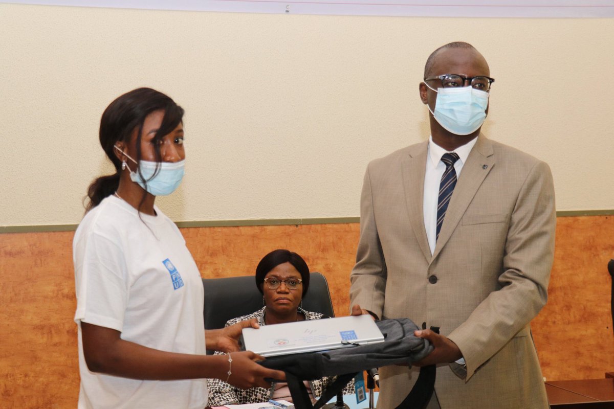 Le PNUD Togo <a href="/PnudTogo/">Pnud Togo</a> a accompagné le ministère de l’action sociale pour primer les 60 meilleures filles ayant réussi au baccalauréat lors d’une cérémonie en présence de 5 ministres. <a href="/Mactarfall96/">Mactar Fall</a>