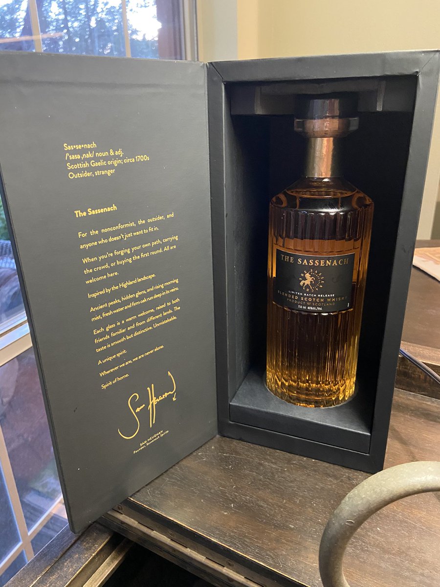 LucyNovak8's tweet photo. FINALLY arrived. A sip w/bonfire sounds right๐ฅ next time Iโll buy in Scotland and bring home...
#Outlander2020
@SamHeughan https://t.co/bV1nag9EL5