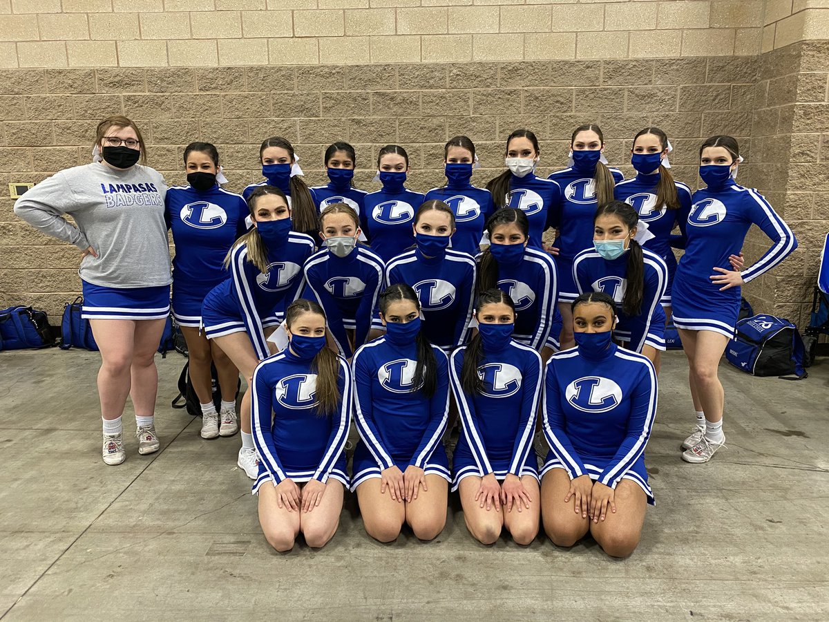 CheerLampasas's tweet photo. Heading to the warm up room! #timetoshine #onlyoneshot #PTW https://t.co/8DsRjccckr
