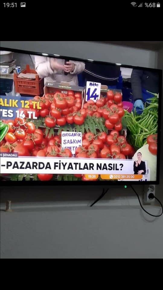 mustafa açıkyürek (@kyurekmustafa) on Twitter photo #denetleyinserbestpiyasaoldufırsatçılık Yerinde 2 lira olan domates İstanbul halk pazarında nasıl 14 lira olur çiftçi kazanmıyor bari tüketici ucuz yesin <a href="/bekirpakdemirli/">Dr. Bekir Pakdemirli</a> #denetleyinserbestpiyasaoldufırsatçılık Yerinde 2 lira olan domates İstanbul halk pazarında nasıl 14 lira olur çiftçi kazanmıyor bari tüketici ucuz yesin <a href="/bekirpakdemirli/">Dr. Bekir Pakdemirli</a>