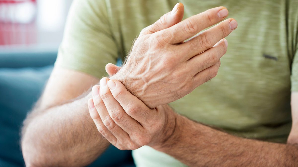 WellparkT's tweet photo. According to the CDC, an estimated 54.4 million adults have been diagnosed with arthritis. Individuals living with arthritic pain can use the following exercises and tips to manage their pain and stay active. https://t.co/vAM7fQqhS0 https://t.co/83e5oed1Qa