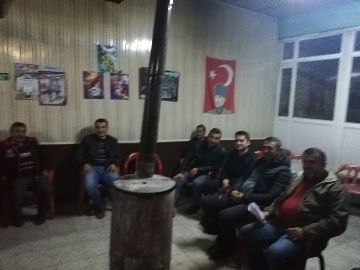 BorluGazi's tweet photo. Siz gelmezseniz biz sizlere geliriz kapsamında yapmış olduğumuz köy ziyaretlerinden kareler. #EğitimdeKöprübaşı 
@mdikici45
@ziyaselcuk
@il_mem_45
@KoprubasMem
@BorluGazi https://t.co/zpXPc2rq0U