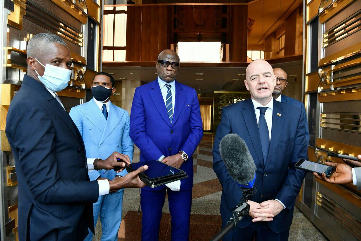 gampsonfranck's tweet photo. RÉACTION DE GIANNI INFANTINO AU SORTIR DU PALAIS DE L UNITE
"C’est exceptionnel ce que le Cameroun a pu réaliser dans un contexte de récession économique"
⚽
IT'S TIME TO PUSH BACK AND SHOW THE IMAGES THAT WE CAN BE PROUD OF 📷📷📷
#TotalCHAN2020 ⚽
#Beautiful & #Peaceful
#fokou https://t.co/jfaIb5tAFF