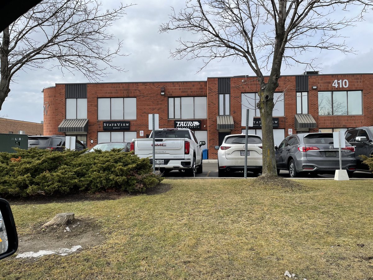 Another developer. Office parking full  #vaughan cc  @mbmayor