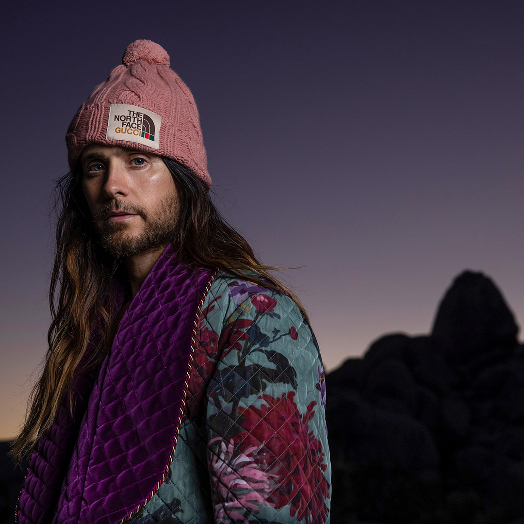 gucci's tweet photo. Photographed by @jimkchin, @jaredleto wears pieces from #TheNorthFacexGucci collection. The images appear in three articles from @sidetrackedmag. Tune in on Instagram listen to #JaredLeto and #JimmyChin on our live at 8pm CET. @thenorthface https://t.co/pZsWiUDwdK